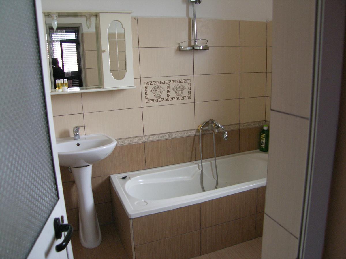 Shkodra Hotel Eksteriør bilde
