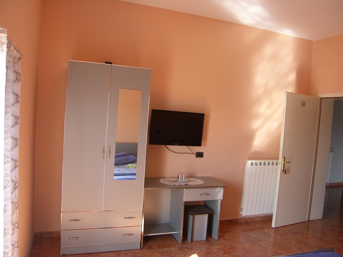 Shkodra Hotel Eksteriør bilde