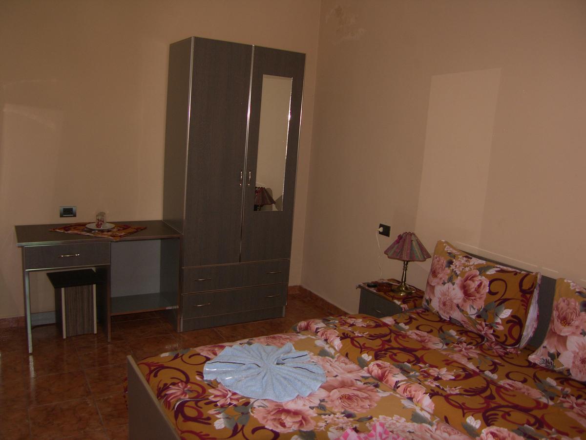 Shkodra Hotel Eksteriør bilde