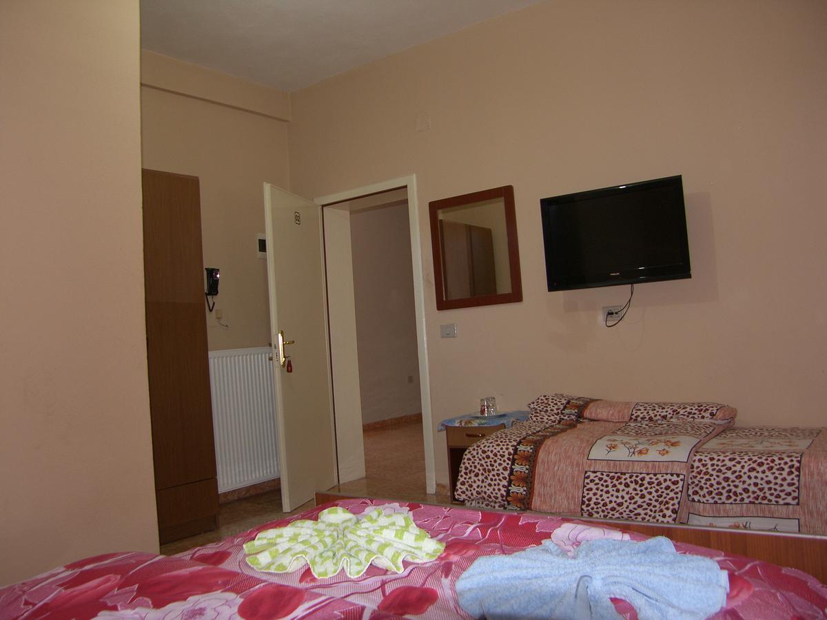 Shkodra Hotel Eksteriør bilde