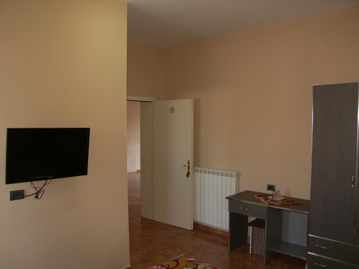 Shkodra Hotel Eksteriør bilde