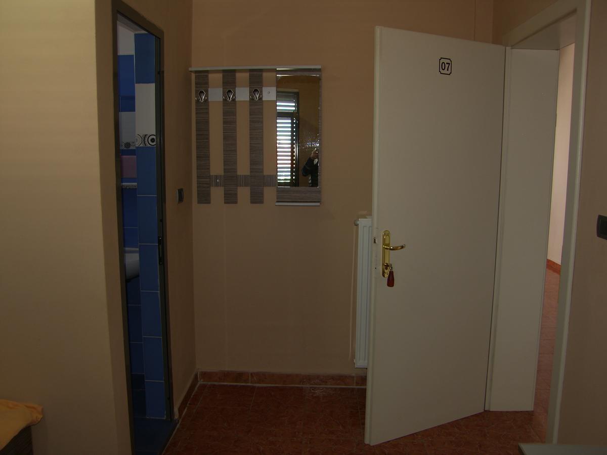 Shkodra Hotel Eksteriør bilde