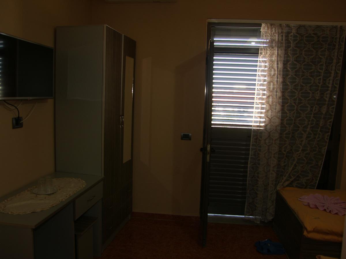 Shkodra Hotel Eksteriør bilde